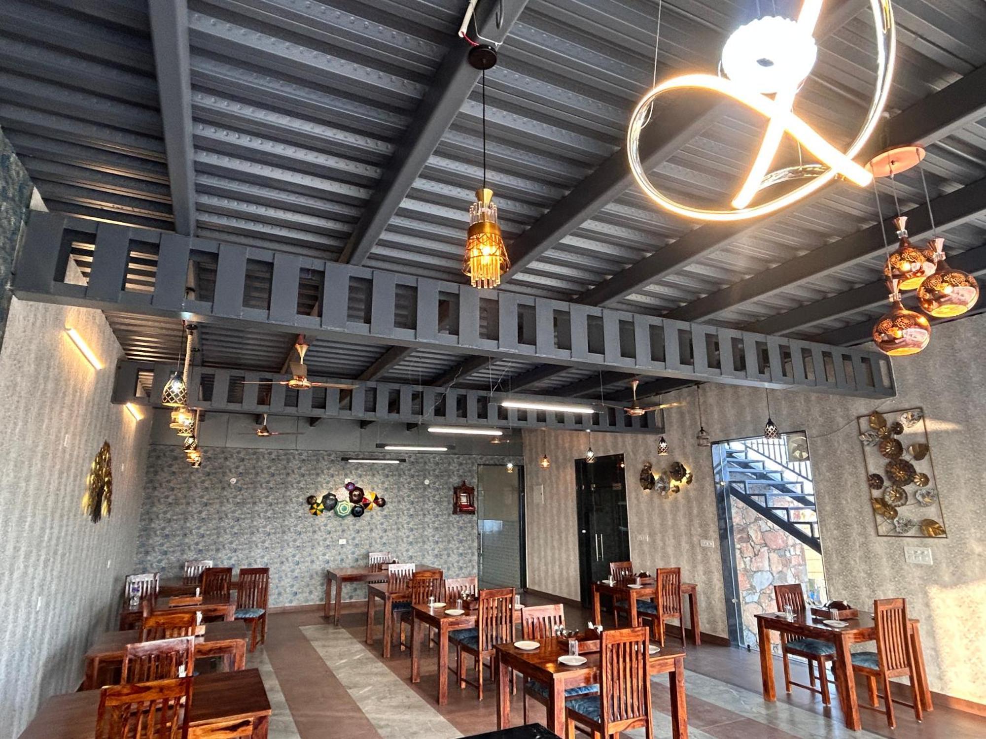 Royal Rajasthan Resort Sikar Ngoại thất bức ảnh