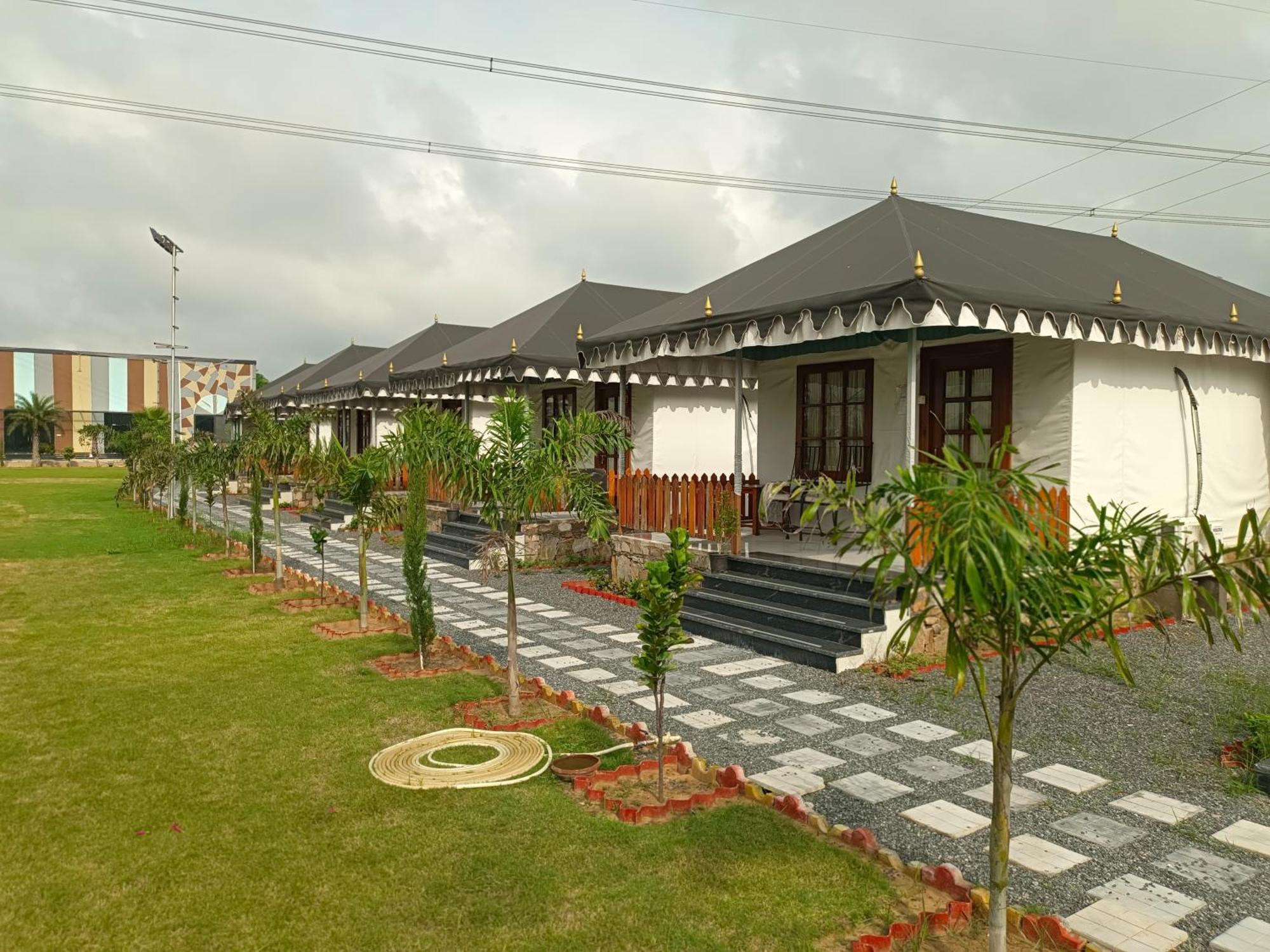 Royal Rajasthan Resort Sikar Ngoại thất bức ảnh