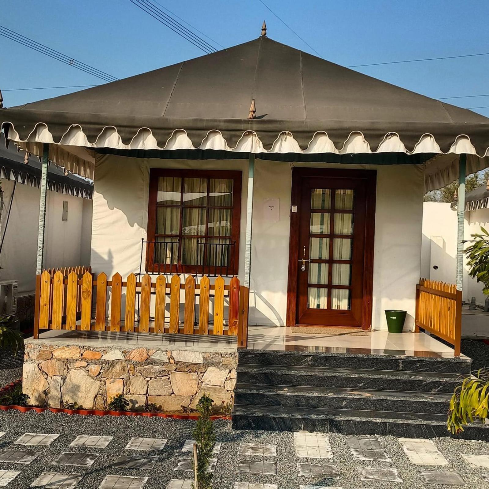 Royal Rajasthan Resort Sikar Ngoại thất bức ảnh